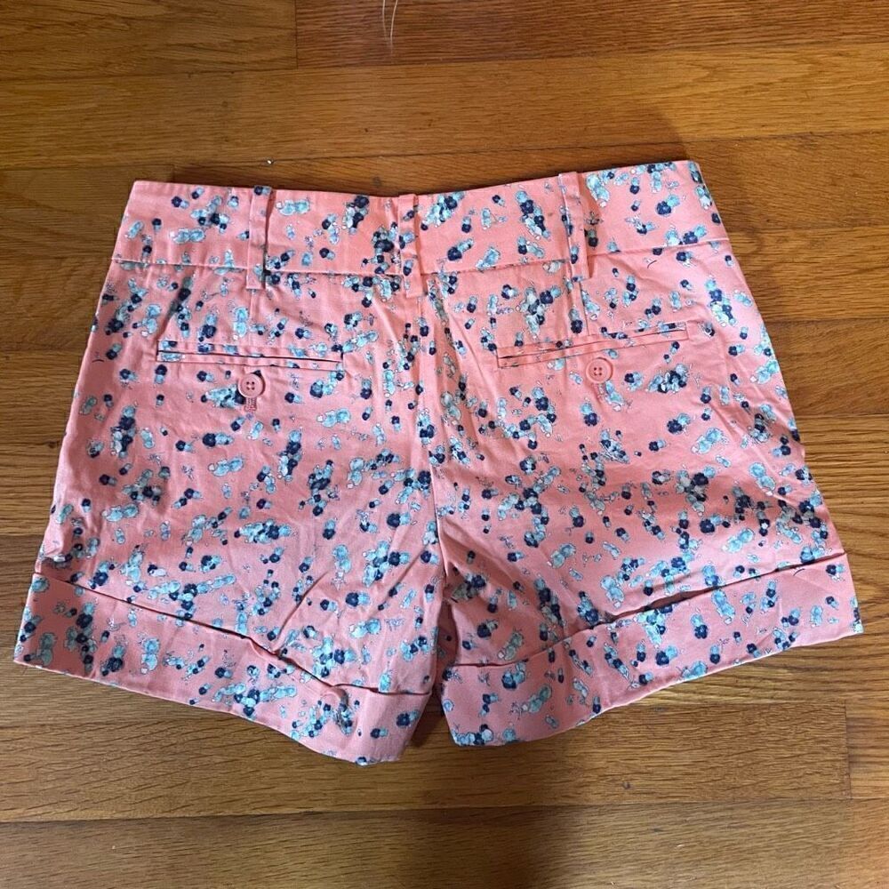 CLUB MONACO | pink pattern summer shorts 0 - Picture 5 of 7